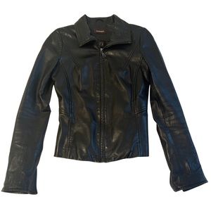 Danier genuine leather women’s jacket. X Small fall fashion